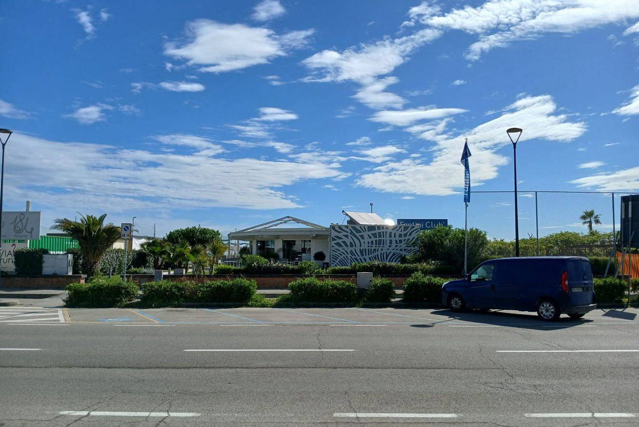 Appartement entier, Appartement de vacances pour 4 personnes avec balcon/terrasse in Cervia, Province de Ravenne