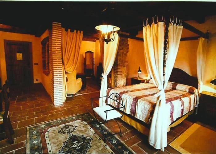 Hotel para 2 personas, con jacuzzi y balcón - 1