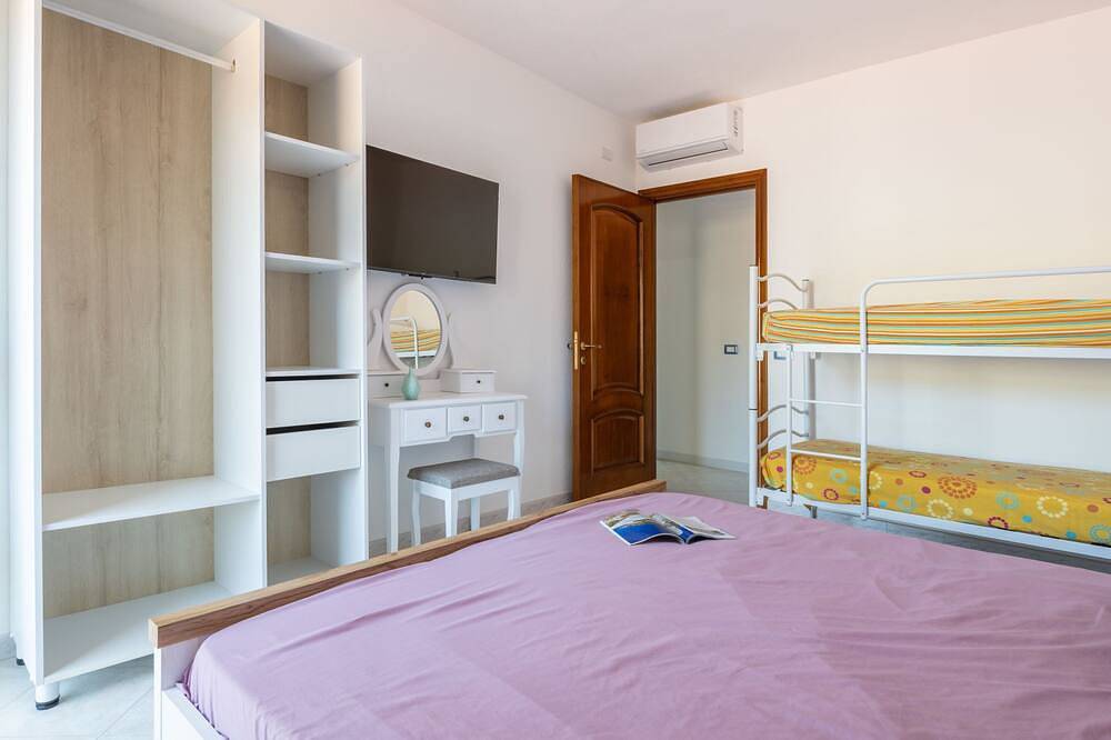 Entire apartment, Mare Fuori by Interhome in Crabonaxa/Villasimius, Villasimius