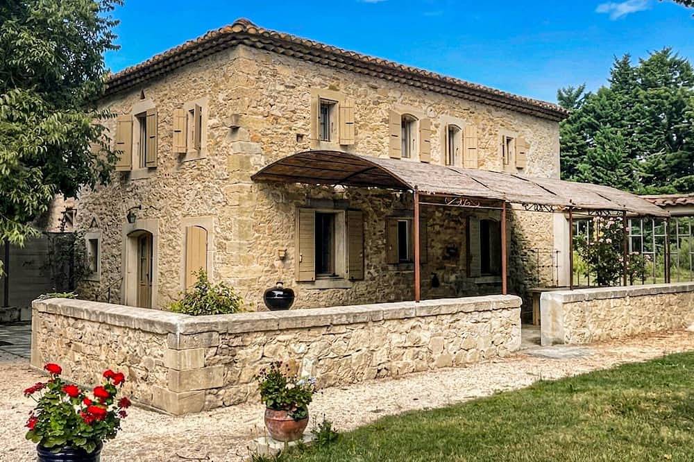 Maison avec piscine privée in Monteux, Vaucluse