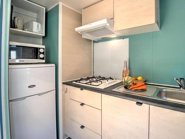 Flower Camping Les Ilates - Mobilhome 6 personnes - Homeflower Premium 35m² (3 chambres) + Clim + terrasse semi-couverte + Tv + draps + serviettes | 6 personnes in Loix, Île de Ré
