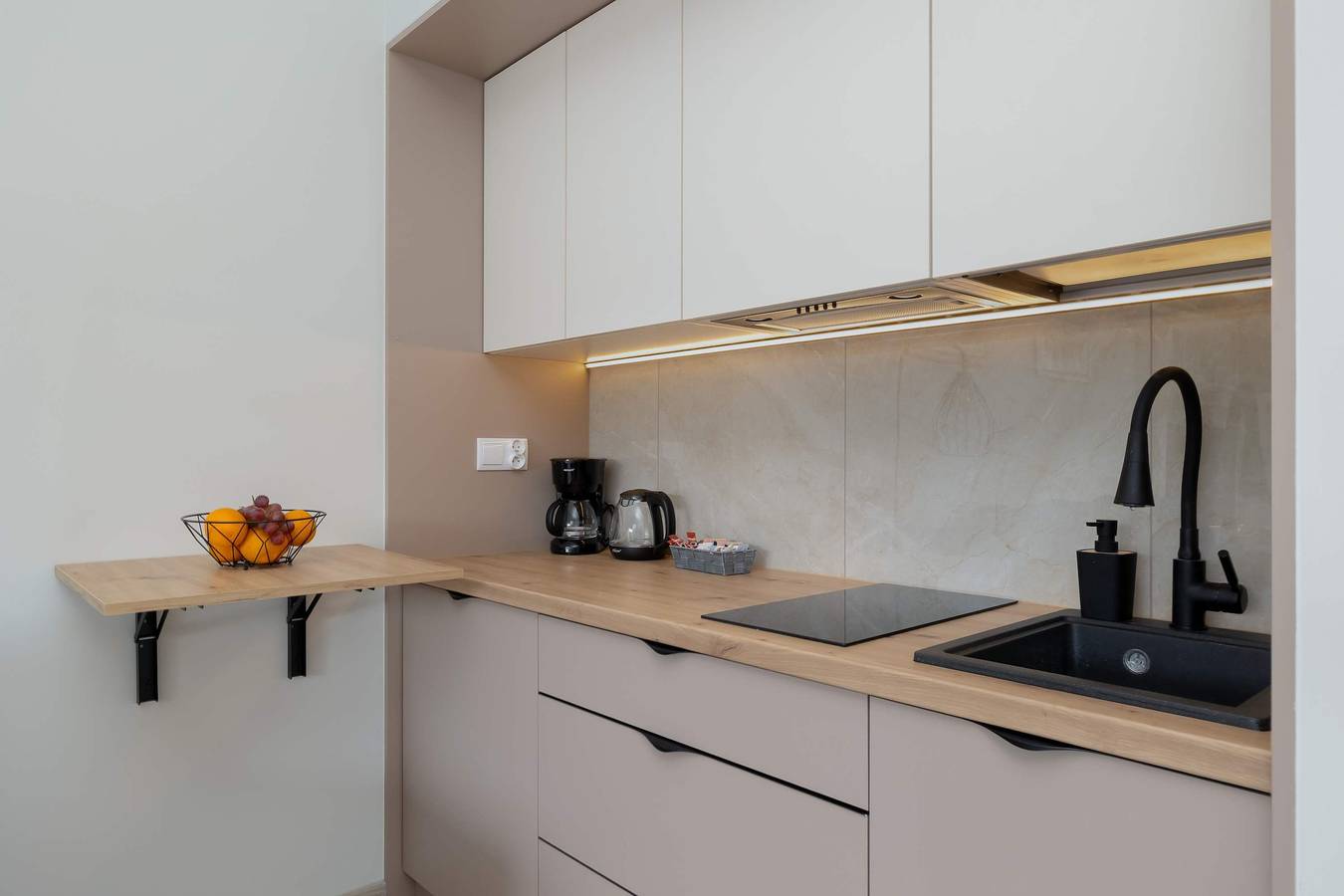 Cały apartament wypoczynkowy, Apartament wakacyjny dla 4 osób z ogród in Mielno, Jezioro Jamno