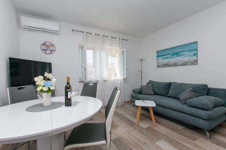 Appartement entier, Apartment Miranda in Dugi Rat, Omiš-Riviera