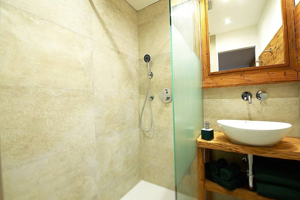 Ganze Wohnung, Alpen Apartment Werfenweng - Ruhe - Pool - Bergblick in Werfenweng, Tennengau