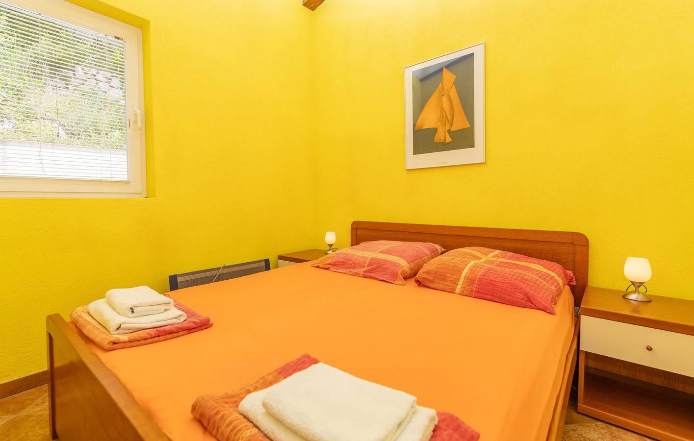 Ganze Ferienwohnung, Gemütliche Ferienwohnung mit Terrasse, Klimaanlage und WLAN – 300 m vom Strand entfernt in Jablanac, Kvarner Festland