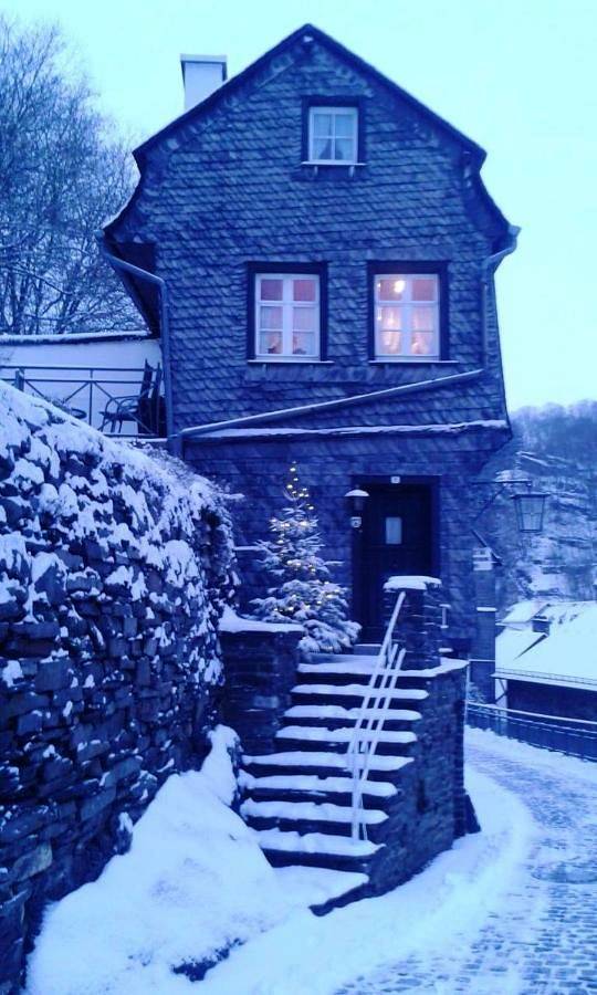 Chambre d’hôte pour 2 personnes, avec Terrasse et Vue à Montjoie (Eifel) - 3