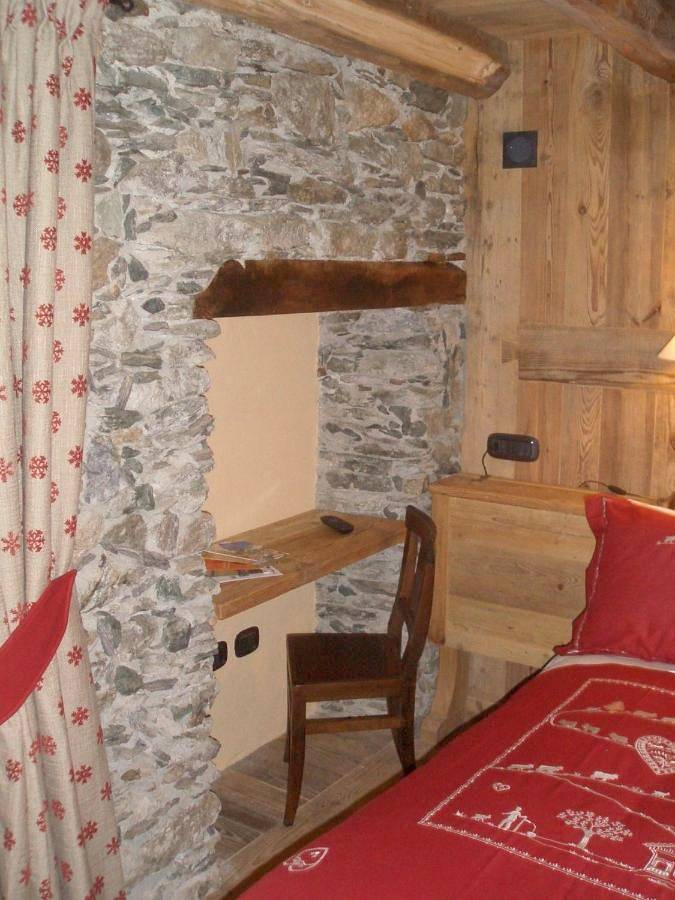 Location de vacances pour 2 personnes, avec jardin ainsi que sauna et jacuzzi dans Brusson - 3