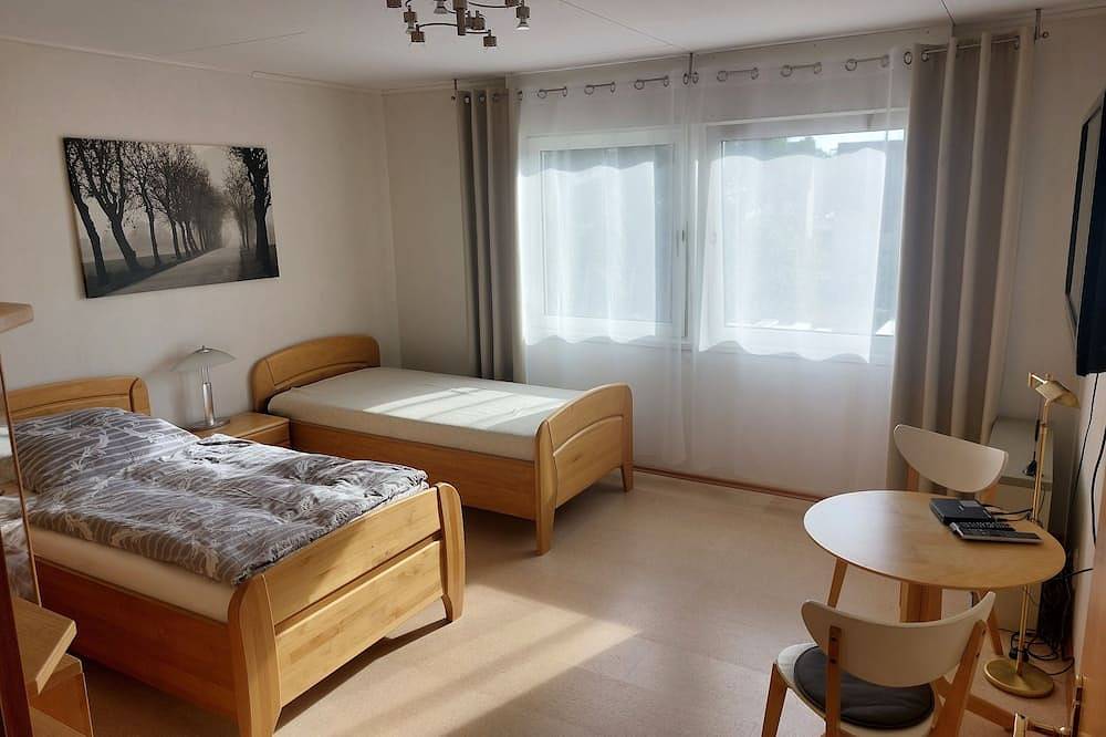 Ganze Wohnung, Ferienwohnung haus-elsa-bochum, 2-9Pers, 4 Zi, 130qm, gr. Terrasse, Ez Aufpreis in Weitmar, Bochum