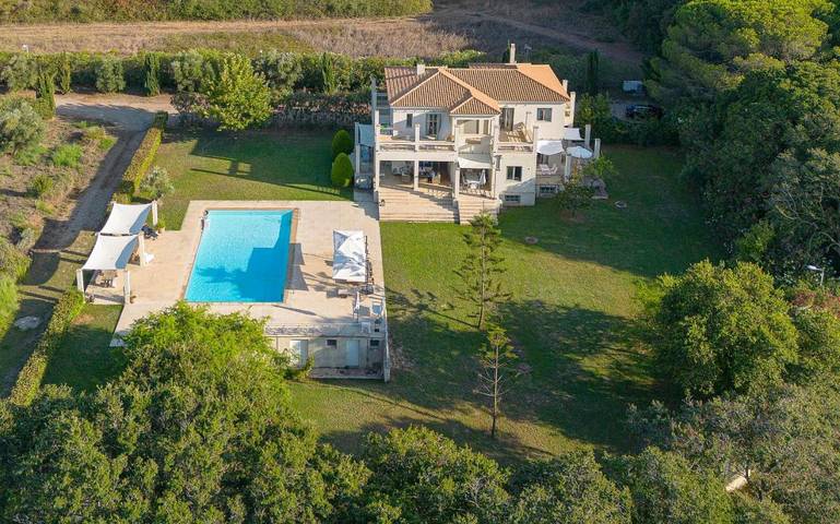 Villa für 16 Personen, mit Pool und Garten sowie Ausblick, kinderfreundlich - 1