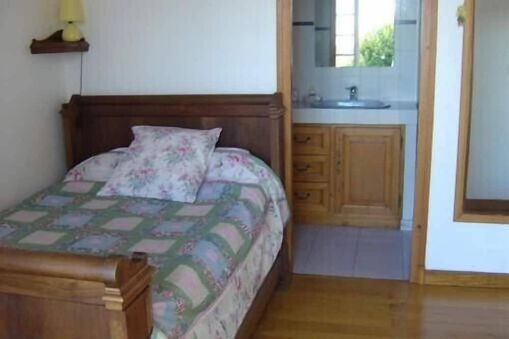 Semi-detached house in St Amans de Pellagal in Tarn-et Garonne for 3 people in Saint-Amans-de-Pellagal, Tarn-et-Garonne