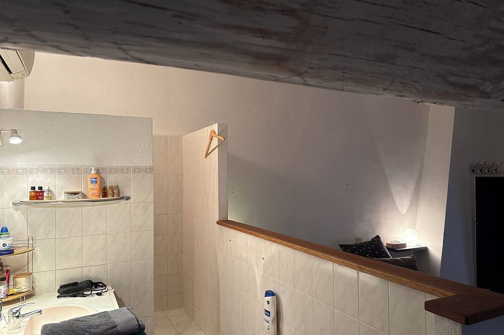 Village house at the gateway to Provence, Ardèche, Vaucluse & Gard in Saint-Nazaire (Nimes), Nimes und Umgebung