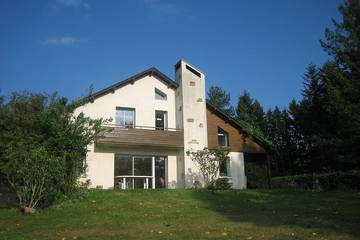 Gîte pour 10 personnes, avec jardin et balcon à Treignac