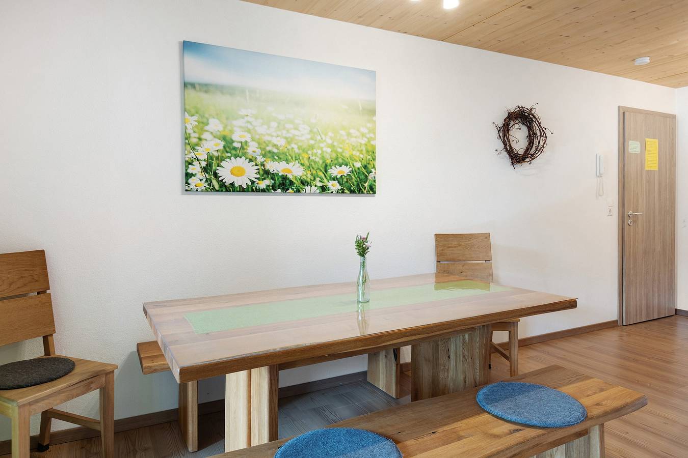 Ganze Wohnung, Ferienwohnung Wutach" mit Gemeinschaftsgarten, Balkon und Wlan in Unadingen (Löffingen), Löffingen