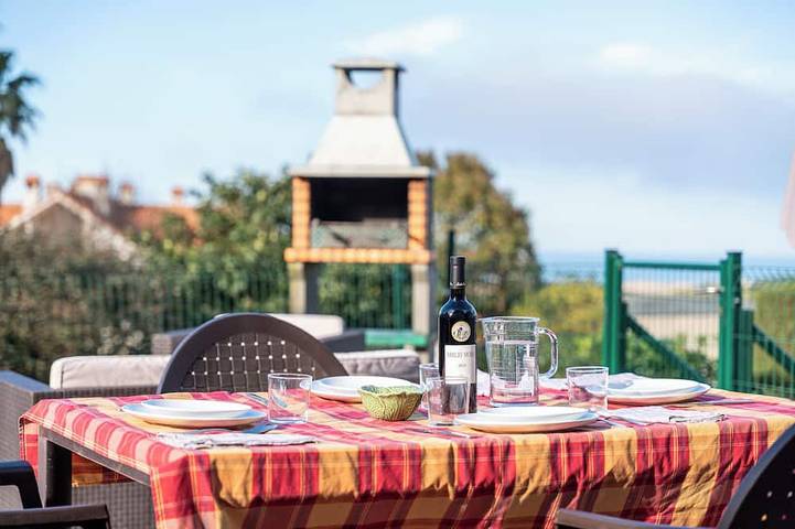 Ferienhaus für 5 Personen, mit Terrasse und Garten - 1