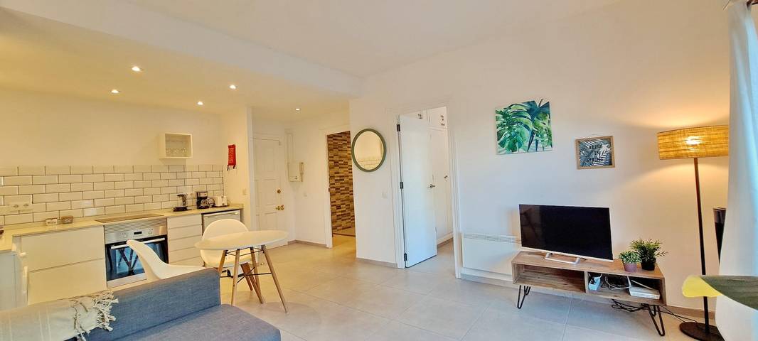 Ferienwohnung für 3 Personen, mit Kinderpool und Pool sowie Balkon und Garten in Moraira - 3