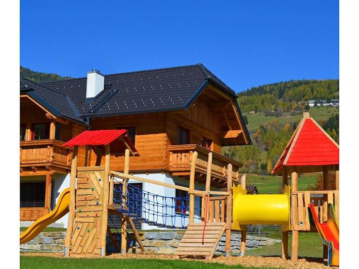 Ferienhaus für 6 Personen, mit Balkon und Garten in Weißpriach
