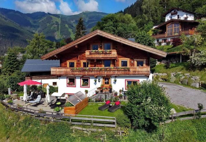 Ferienwohnung für 3 Personen, mit Garten und Seeblick sowie Ausblick in Zell am See