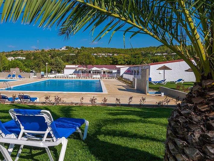 Camping Orbitur Valverde - Bungalow 6 personen - Mobilheim | Comfort | 3 Zi. | 6 Pers. | Erhöhte Terrasse | Clim. in Luz, Faro Distrikt