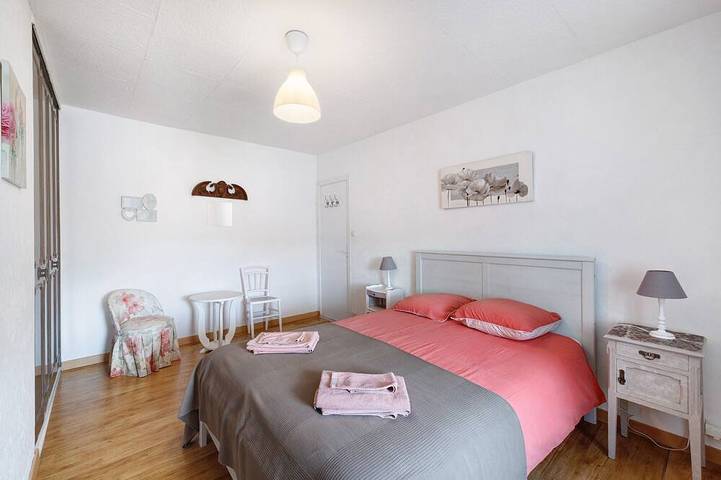 Location de vacances pour 5 personnes, avec jardin, animaux acceptés à Plougonven - 4