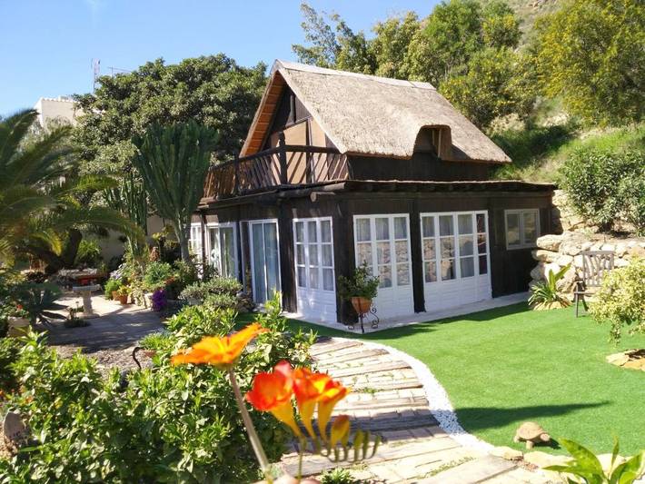 Landhaus für 2 Personen, mit Balkon und Terrasse sowie Garten und Ausblick