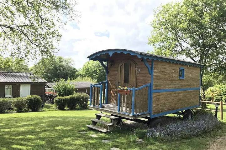 Gîte pour 2 personnes, avec piscine