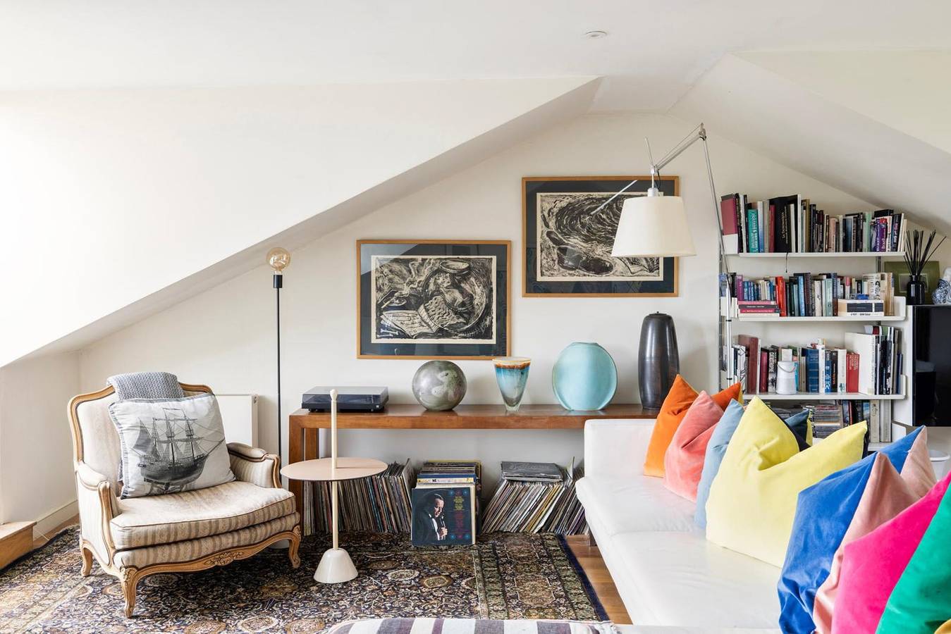 Entire apartment, Long stay discounts - Unique 2bed flat  Portobello road in Kensington and Chelsea, London