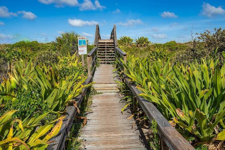 Beach rental for 6 people, with pool, with pets in St. Augustine