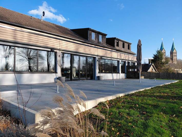 Hotel für 4 Personen, mit Terrasse und Garten in Kalterherberg