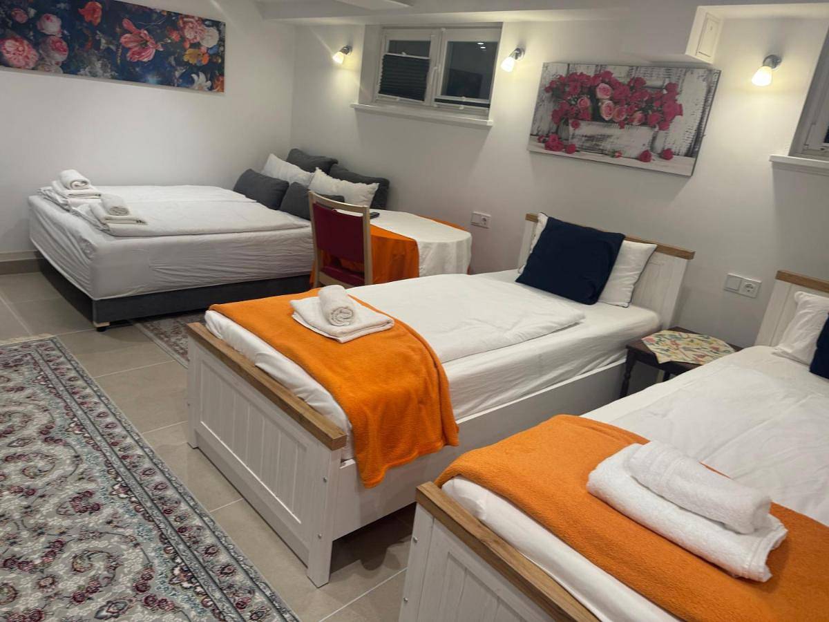 Ganze Ferienwohnung, Privatzimmer Hamburg Alsterdorf in Hamburg Alsterdorf, Hamburg