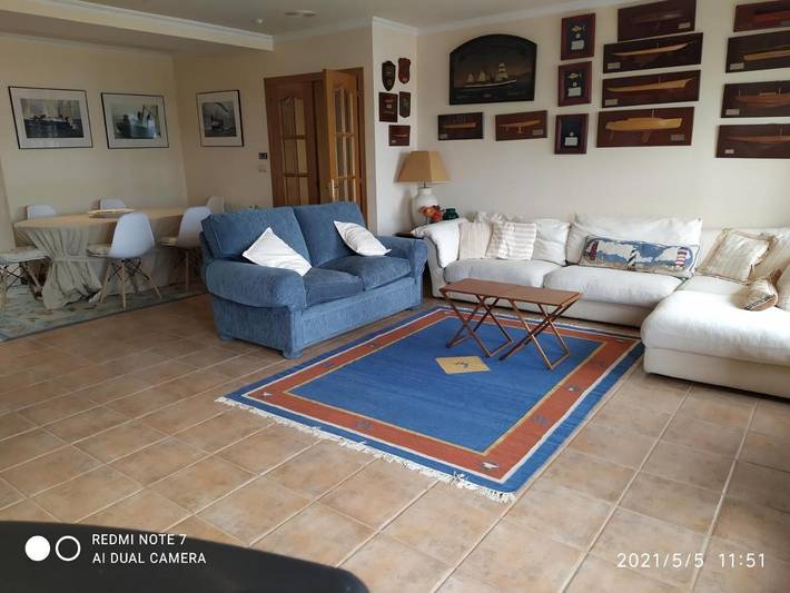 Ferienwohnung für 9 Personen, mit Terrasse und Ausblick in Porto do Son (Galicien)