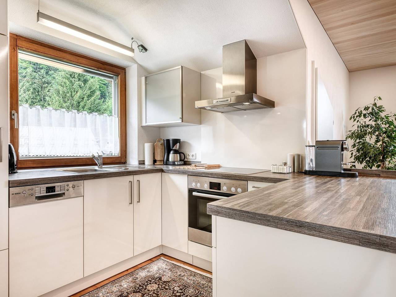 Ganze Ferienwohnung, Alpen-Ferienwohnung by A-Appartments - Appartement/Fewo, Dusche, Wc, 2 Schlafräume in Bürs, Rätikon Gebirgsgruppe