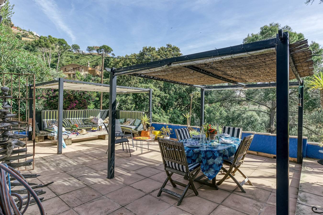 Maison de vacances 'La Casa De Los Artistas' avec vue sur les montagnes, terrasse privée et Wi-Fi in Sa Riera, Begur
