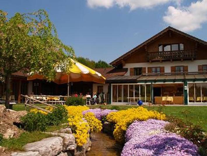 Hotel für 2 Personen, mit Garten und Terrasse, kinderfreundlich in Waging am See - 4