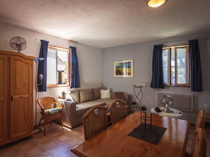 Chalet pour 4 personnes, avec terrasse ainsi que jardin et piscine en Dordogne - 3