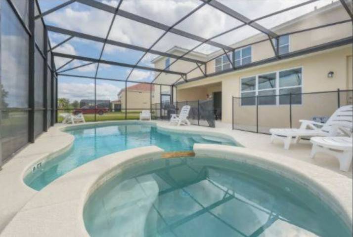 Holiday rental for 16 people, with pool and garden by Disney World