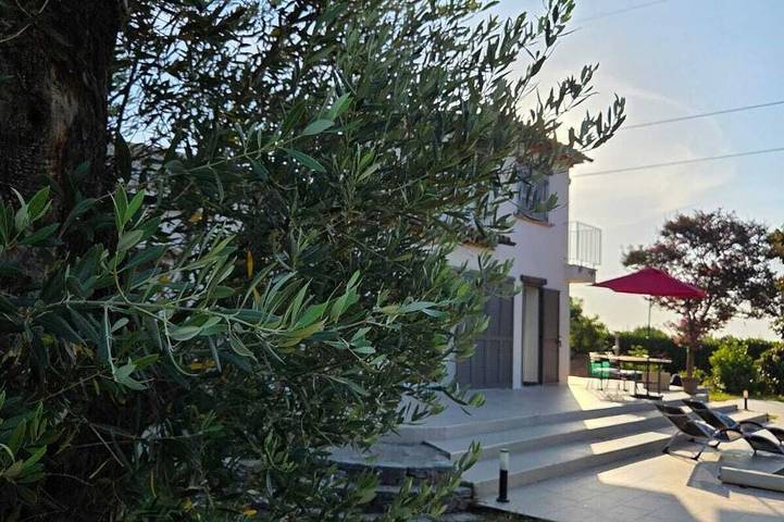 Villa with a Pool in Santa-Lucia-di-Moriani, Corte region