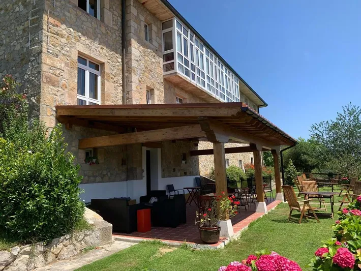 Hôtel pour 2 personnes, avec terrasse et jardin - 1