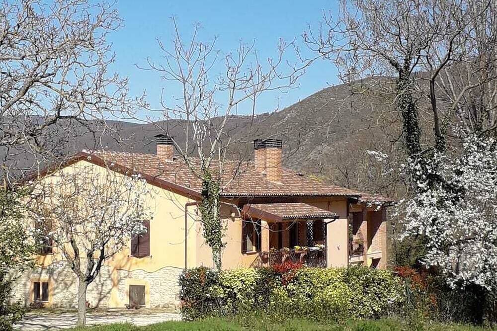 Il Casaletto di Simonetta - Casa immersa nel verde della colline Umbre in Acquasparta, Perugia e dintorni