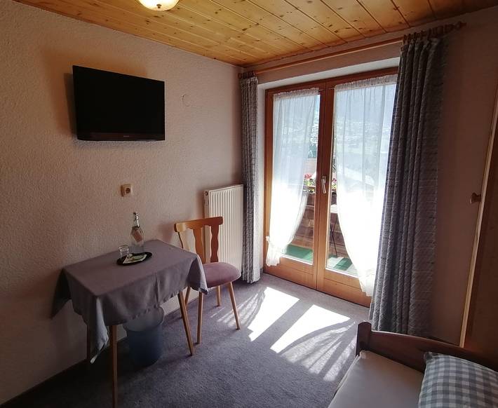 Ganze Ferienwohnung, Einzelzimmer Balkon Du/Wc in Sankt Gallenkirch (Stadt), Sankt Gallenkirch