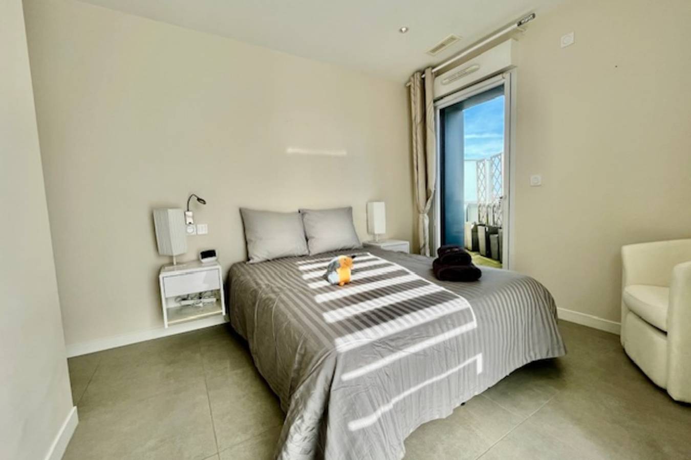 Entire apartment, Rooftop sea view with private pool in La Rochelle, La Rochelle region