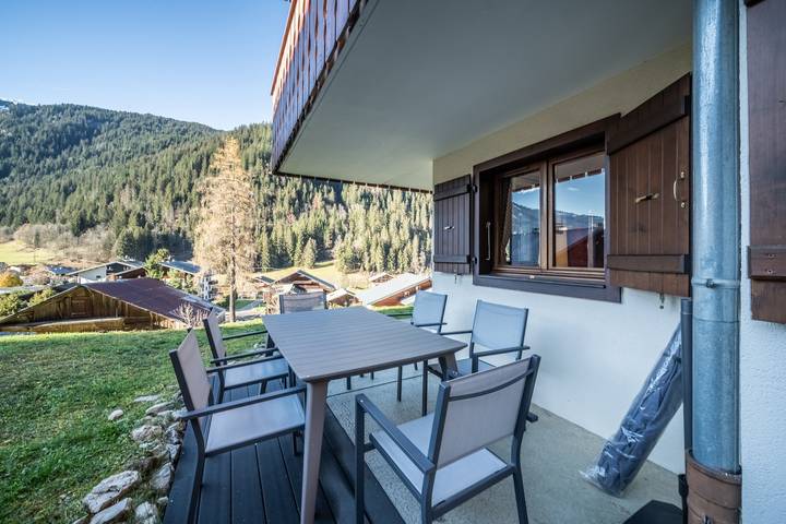 Ganze Wohnung, Ferienwohnung 'T3 Chatel' mit Bergblick, privater Terrasse und Balkon in Châtel, Les Portes du Soleil