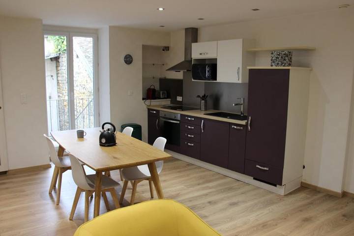 Gîte pour 2 personnes, avec terrasse à Lons-le-Saunier - 4