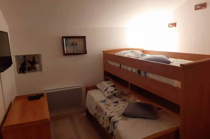Gîte pour 6 personnes, avec jardin et terrasse à Savigny-sous-Faye