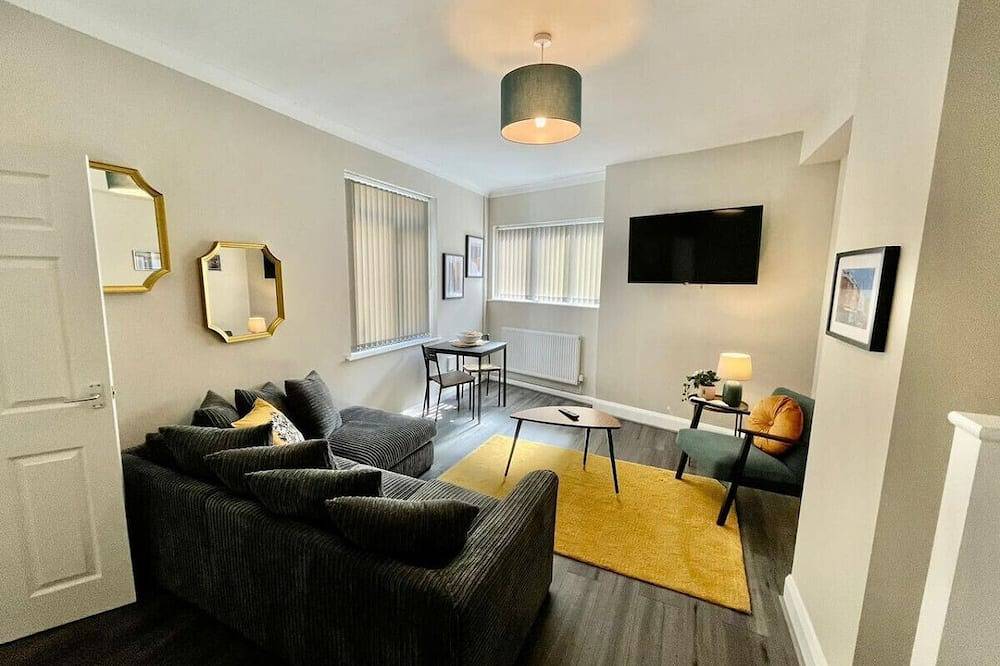 Recently Renovated Property In Stoke on Trent in Stoke-on-Trent, Midlands
