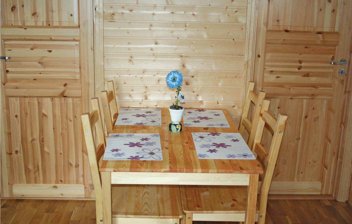Ganze Ferienwohnung, Ferienwohnung für 4 Personen mit Terrasse in Hitra