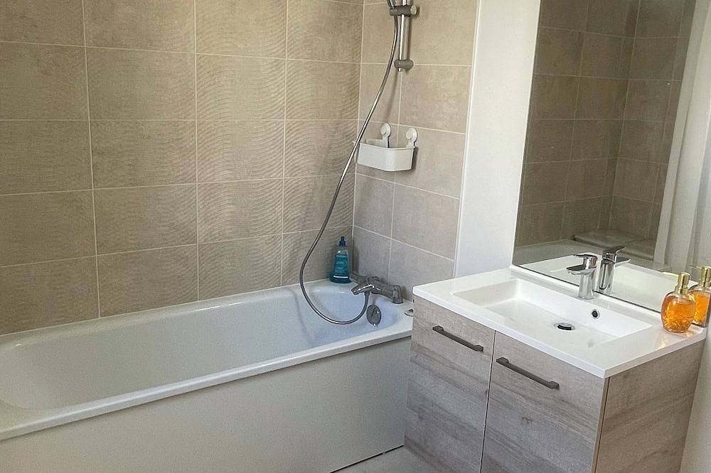 Comfortable house with garden 35 minutes from Paris in Ollainville, Essonne