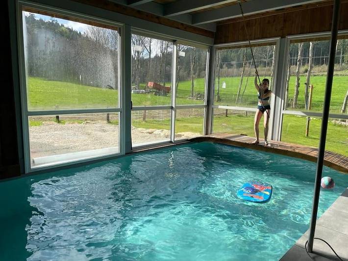 Location de vacances pour 15 personnes, avec jacuzzi ainsi que jardin et piscine à Tence - 2