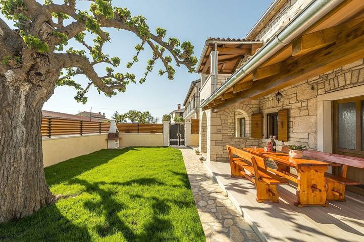 Ferienhaus  Natale mit Pool in Zentralistrien