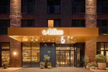 Location de vacances pour 4 personnes, avec sauna ainsi que piscine et terrasse, animaux acceptés à Düsseldorf