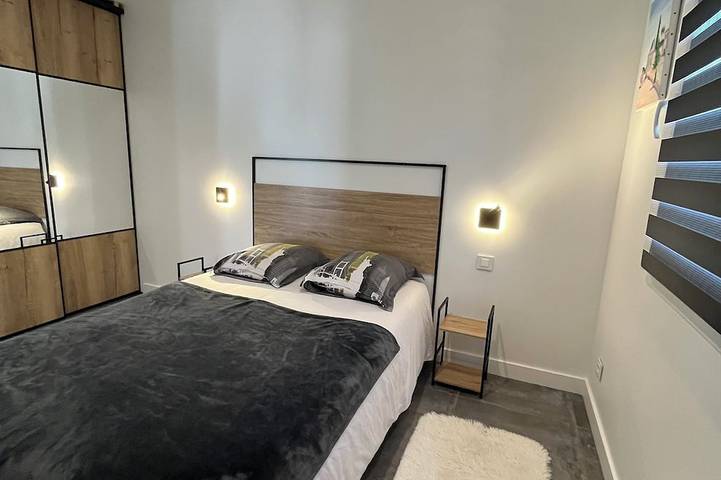 Location de vacances pour 4 personnes, avec jardin et piscine à Veyre-Monton - 2